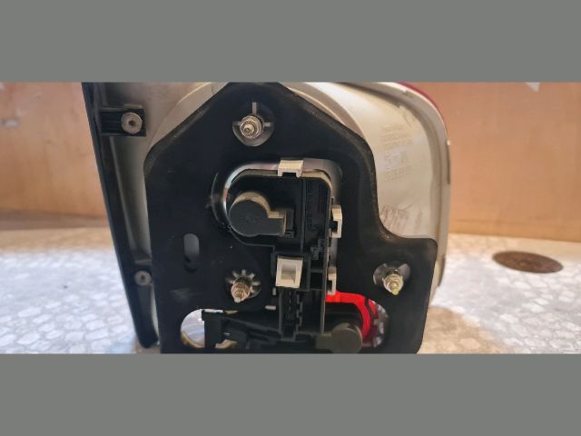 bontott VW TOUAREG Jobb Belső Hátsó Lámpa