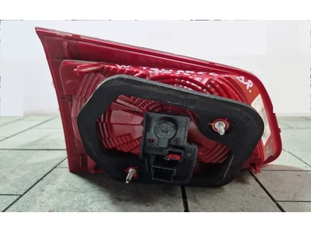 bontott VW TOUAREG Jobb Belső Hátsó Lámpa