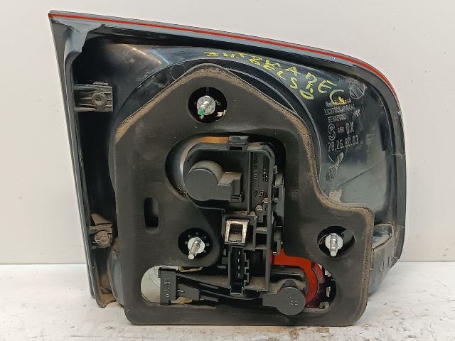 bontott VW TOUAREG Jobb Belső Hátsó Lámpa