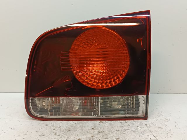 bontott VW TOUAREG Jobb Belső Hátsó Lámpa