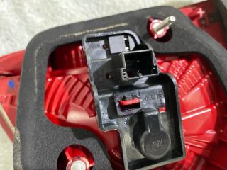 bontott VW TOUAREG Jobb Belső Hátsó Lámpa