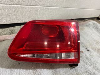 bontott VW TOUAREG Jobb Belső Hátsó Lámpa