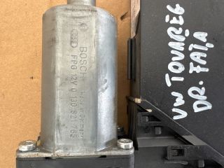 bontott VW TOUAREG Jobb első Ablakemelő Motor