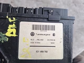 bontott VW TOUAREG Jobb első Ablakemelő Motor