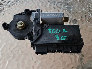 bontott VW TOUAREG Jobb első Ablakemelő Motor