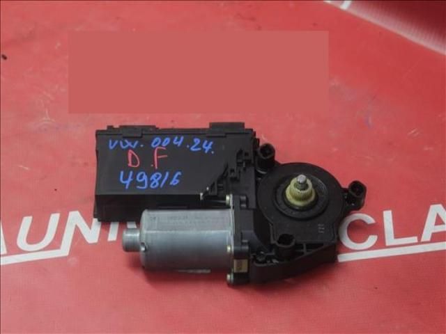 bontott VW TOUAREG Jobb első Ablakemelő Motor