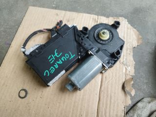 bontott VW TOUAREG Jobb első Ablakemelő Motor