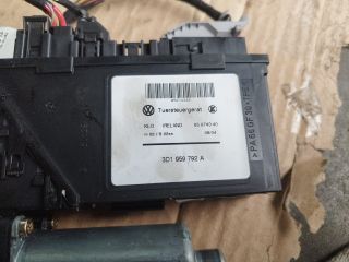 bontott VW TOUAREG Jobb első Ablakemelő Motor