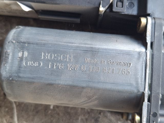 bontott VW TOUAREG Jobb első Ablakemelő Motor