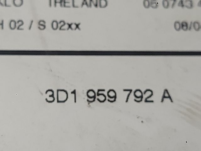 bontott VW TOUAREG Jobb első Ablakemelő Motor