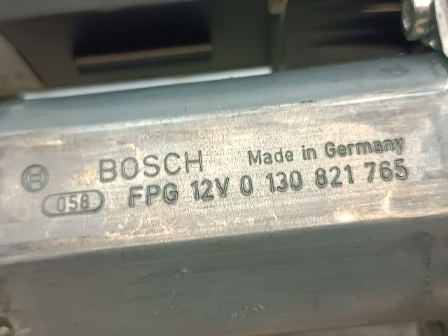 bontott VW TOUAREG Jobb első Ablakemelő Motor