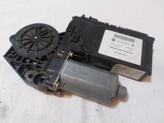 bontott VW TOUAREG Jobb első Ablakemelő Motor