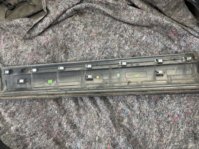 bontott VW TOUAREG Jobb első Ajtó Díszléc