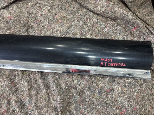 bontott VW TOUAREG Jobb első Ajtó Díszléc