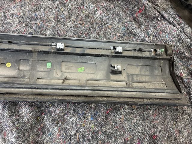 bontott VW TOUAREG Jobb első Ajtó Díszléc