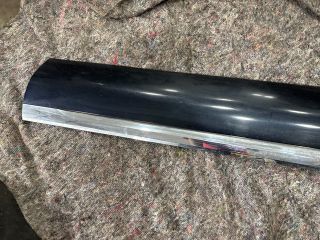 bontott VW TOUAREG Jobb első Ajtó Díszléc