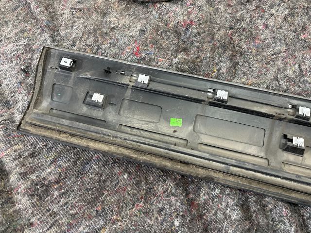 bontott VW TOUAREG Jobb első Ajtó Díszléc