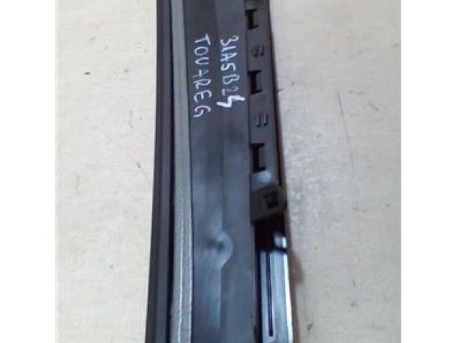 bontott VW TOUAREG Jobb első Ajtó Díszléc