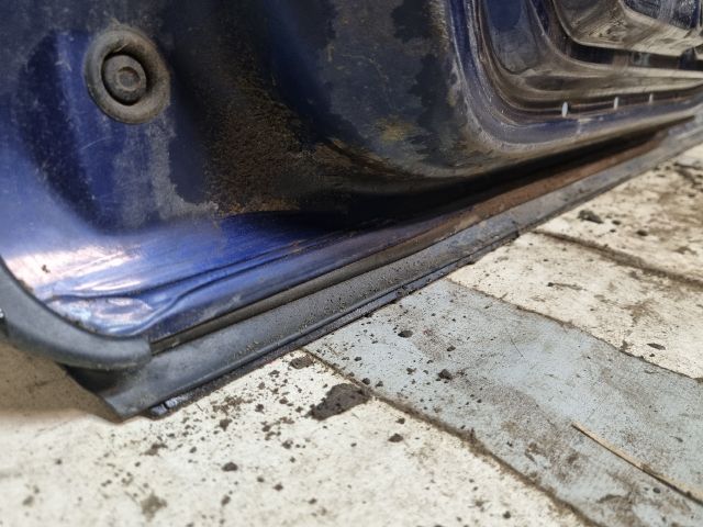 bontott VW TOUAREG Jobb első Ajtó (Üres lemez)