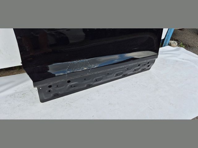 bontott VW TOUAREG Jobb első Ajtó (Üres lemez)