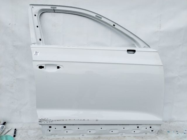 bontott VW TOUAREG Jobb első Ajtó (Üres lemez)