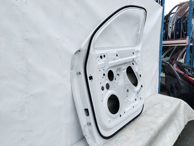 bontott VW TOUAREG Jobb első Ajtó (Üres lemez)