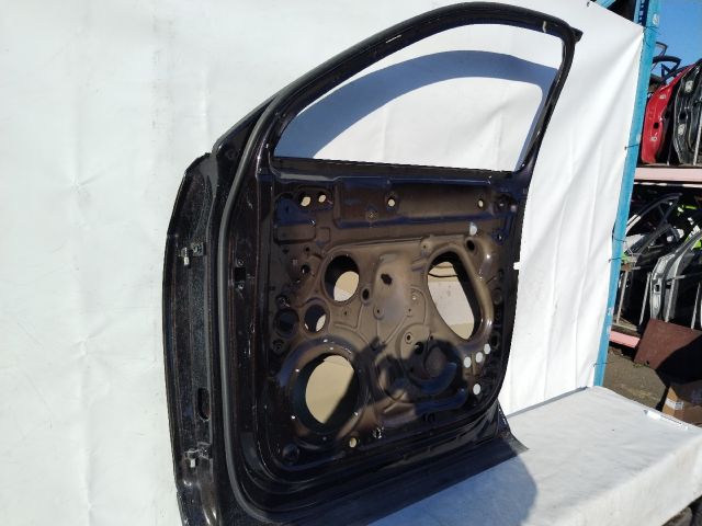 bontott VW TOUAREG Jobb első Ajtó (Üres lemez)