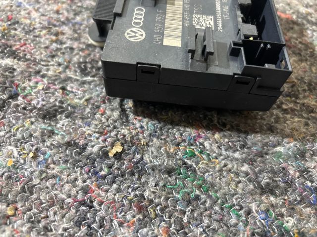 bontott VW TOUAREG Jobb első Ajtó Vezérlőegység