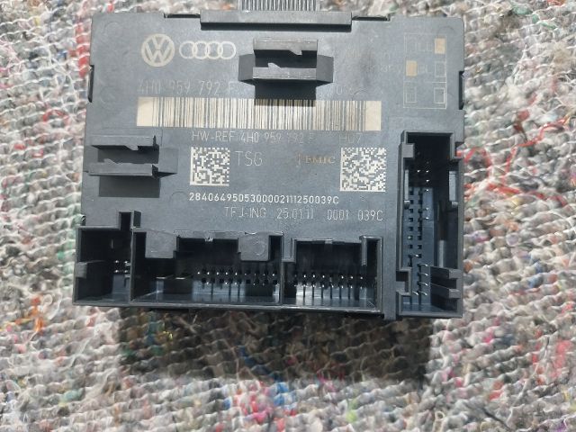 bontott VW TOUAREG Jobb első Ajtó Vezérlőegység