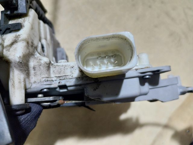 bontott VW TOUAREG Jobb első Ajtózár Motor