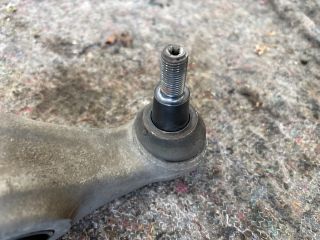 bontott VW TOUAREG Jobb első Alsó Lengőkar