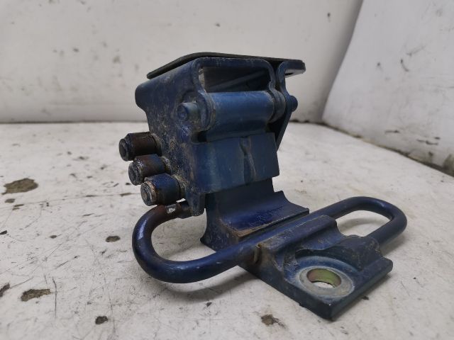 bontott VW TOUAREG Jobb első Alsó Zsanér