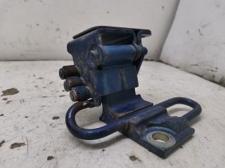 bontott VW TOUAREG Jobb első Alsó Zsanér