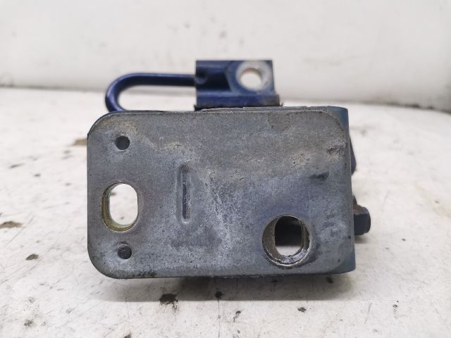 bontott VW TOUAREG Jobb első Alsó Zsanér