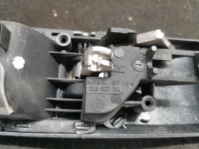 bontott VW TOUAREG Jobb első Belső Kilincs