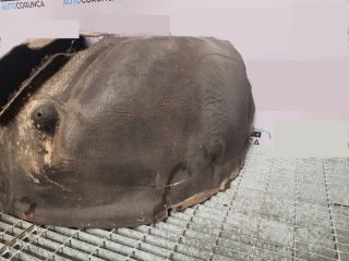 bontott VW TOUAREG Jobb első Dobbetét (Kerékjárati, Műanyag)