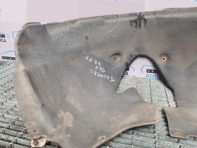 bontott VW TOUAREG Jobb első Dobbetét (Kerékjárati, Műanyag)