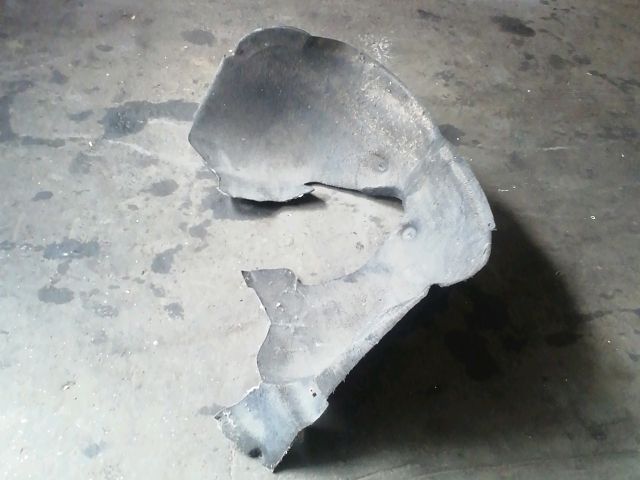 bontott VW TOUAREG Jobb első Első Dobbetét (Kerékjárati, Műanyag)