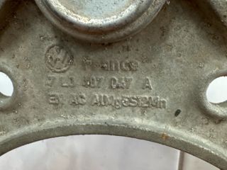 bontott VW TOUAREG Jobb első Felső Lengőkar