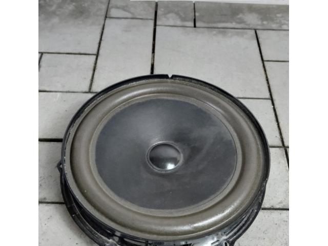 bontott VW TOUAREG Jobb első Hangszóró