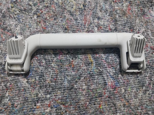 bontott VW TOUAREG Jobb első Kapaszkodó (Felső)