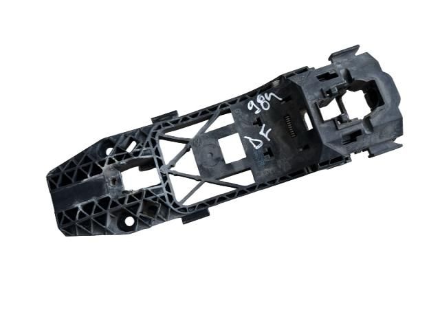 bontott VW TOUAREG Jobb első Külső Kilincsfészek