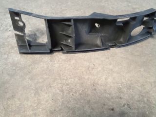 bontott VW TOUAREG Jobb első Lökhárító Tartó (Műanyag)