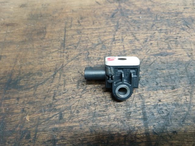 bontott VW TOUAREG Jobb első Oldal Ütközés Érzékelő