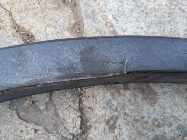 bontott VW TOUAREG Jobb első Sárvédő Szélesítő