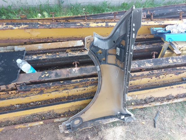 bontott VW TOUAREG Jobb első Sárvédő