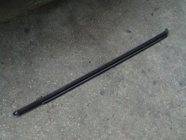 bontott VW TOUAREG Jobb első Vízlehúzó Gumicsík