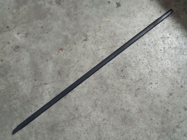 bontott VW TOUAREG Jobb első Vízlehúzó Gumicsík