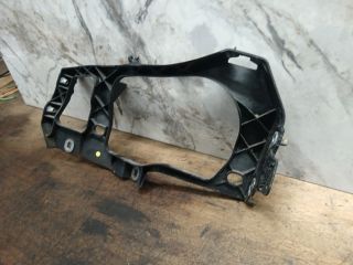 bontott VW TOUAREG Jobb Fényszóró Tartó