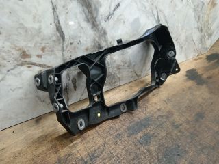 bontott VW TOUAREG Jobb Fényszóró Tartó